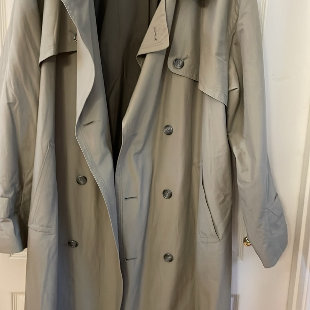 London Fog Light Gray or Tan Trench Coat Size 44L - Picture 4 of 5